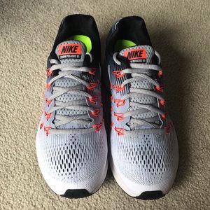 BRAND NEW NIKE AIR ZOOM PEGASUS 33